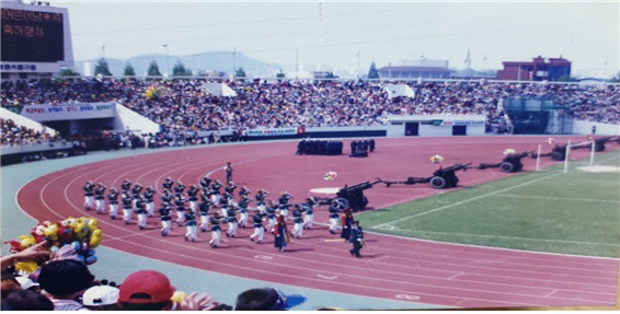 옛 오룡경기장에서 행사가 열리고 있는 장면. 천안시 제공