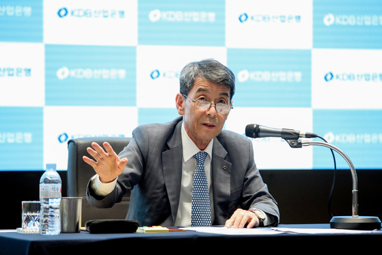 Korea Development Bank Chairman Lee Dong-gull speaks during an online press briefing held Monday marking his fourth anniversary as chairman. [KOREA DEVELOPMENT BANK]