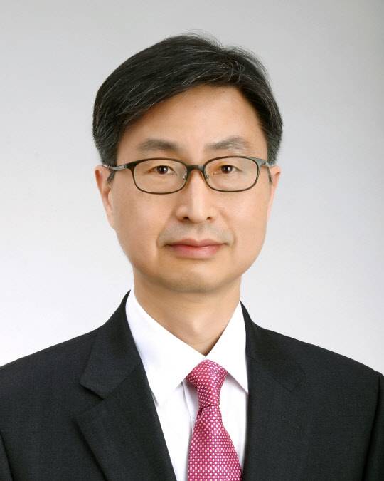 14일 문재인 대통령으로부터 감사원장 후보자로 지명된 최재해 전 감사위원. 청와대 제공.