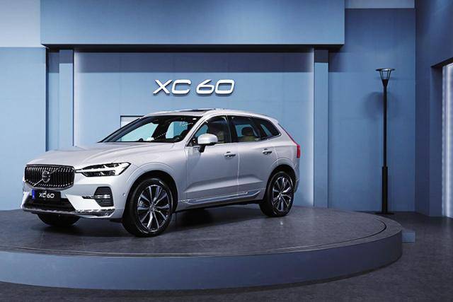 볼보자동차가 더욱 똑똑한 매력을 품은 SUV, 신형 XC60을 국내 시장에 공식 출시했다.