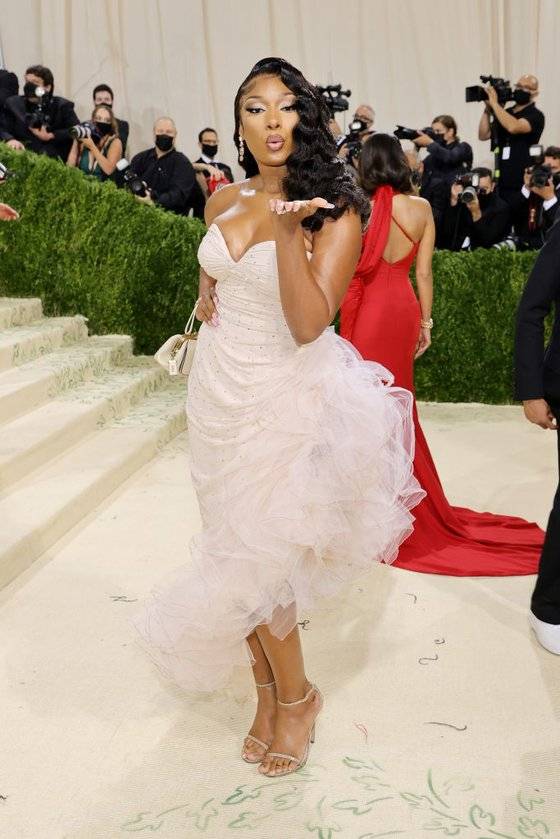 NEW YORK, NEW YORK - SEPTEMBER 13: Megan Thee Stallion attends The 2021 Met Gala Celebrating In America: A Lexicon Of Fashion at Metropolitan Museum of Art on September 13, 2021 in New York City. (Photo by Dimitrios Kambouris/Getty Images for The Met Museum/Vogue )