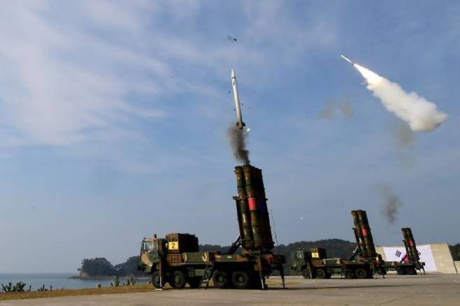 국산 지대공 미사일 천궁-1/2는 북한의 신형 장거리 순항미사일 요격할 수단으로 꼽히고 있다. 사진=공군