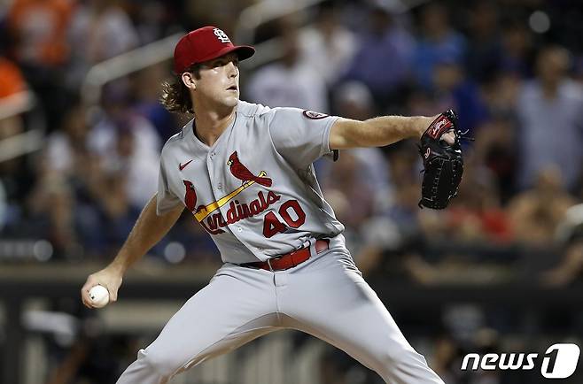 세인트루이스 투수 제이크 우드포드가 15일(한국시간) 뉴욕 메츠와 경기에서 역투하고 있다.© AFP=뉴스1