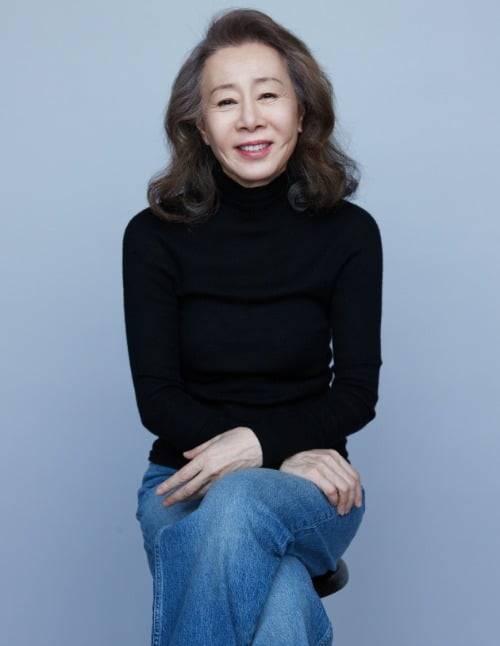 배우 윤여정이 미국 시사주간지 'TIME(타임)'이 뽑은 2021년 '세계에서 가장 영향력 있는 100인'에 선정됐다. /사진=후크엔터테인먼트 제공