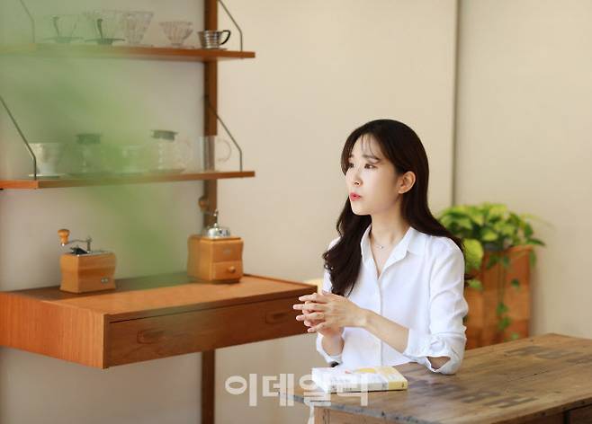 에세이 ‘지하철이 무섭다고 퇴사할 순 없잖아’의 김세경 작가(사진=김세경 작가 제공)