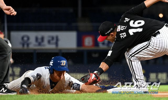 17일 NC전에서 3루를 훔치는 김기환. 창원=허상욱 기자 wook@sportschosun.com