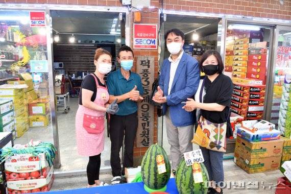 김상호 하남시장 16일 덕풍전통시장 방문. 사진제공=하남시