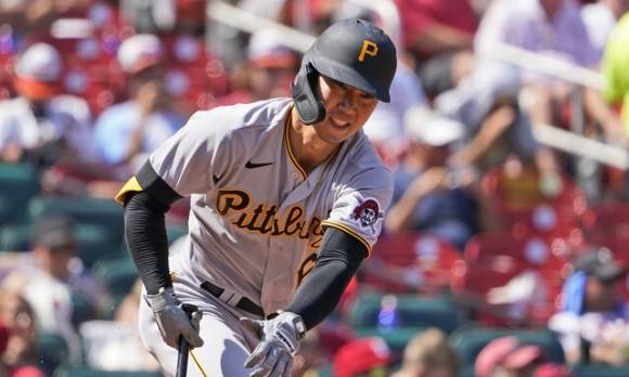 MLB 피츠버그에서 뛰고 있는 박효준이 19일(한국시간) 열린 마이애미와 원정 경기에서 데뷔 후 첫 3루타를 쳐 2타점을 올렸다. [사진=뉴시스]