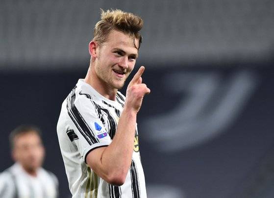 에이전트가 이적 가능성을 흘리고 있는 마타이스 데 리흐트. [로이터=연합뉴스]