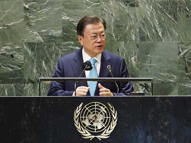 [뉴욕=뉴시스] 김진아 기자 = 문재인 대통령이 20일(현지시간) 미국 뉴욕 유엔본부 총회장에서 열린 제2차 SDG Moment(지속가능발전목표 고위급회의) 개회식에서 발언하고 있다. 2021.09.20.