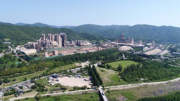 쌍용 C&E 동해공장 전경.