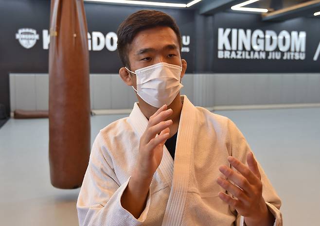 로드(ROAD)FC 3대 페더급 챔피언 박해진(29·킹덤 주짓수 복현) 선수가 뉴시스와 인터뷰를 하고 있다. *재판매 및 DB 금지