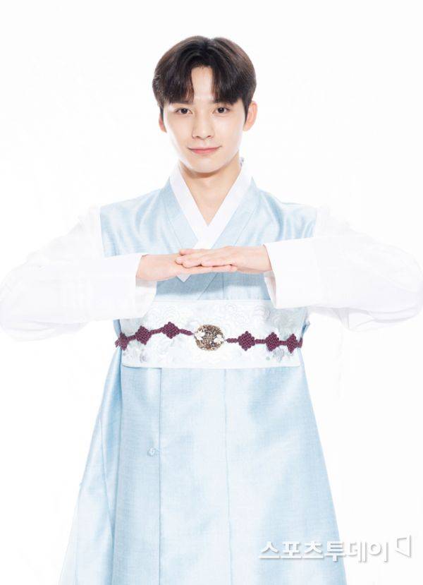 사진=팽현준 기자 / 한복협찬=경성별하 한복