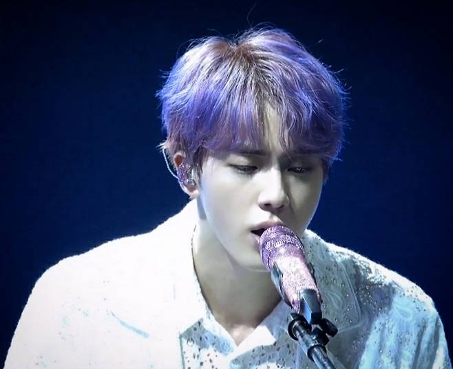 "김석진 웃음소리 10분이면 천국行' 방탄소년단 진, 최고 비주얼의 마음 달래주는 보컬 비현실적 매력