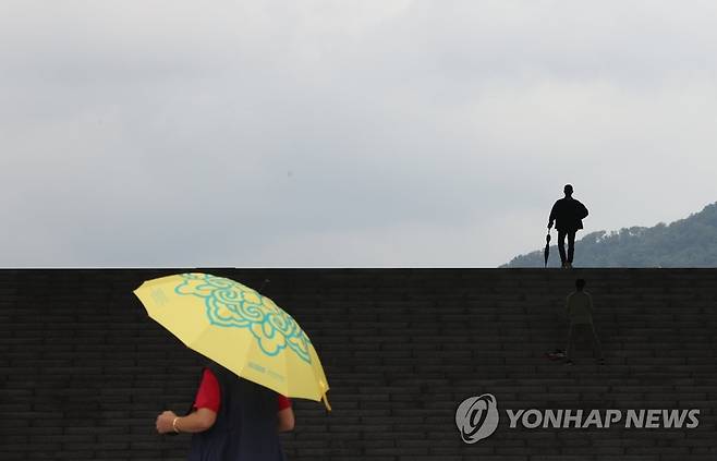 흐린 하늘 [연합뉴스 자료사진]