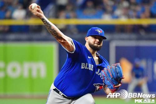 토론토 선발 매노아는 시즌 7승을 기록했다. 사진(美 세인트 피터스버그)=ⓒAFPBBNews = News1