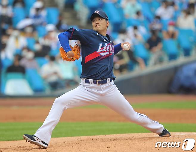 삼성 선발 투수 백정현이 시즌 13승 수확에 성공했다. (뉴스1 DB) /뉴스1 © News1 공정식 기자