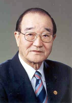 정보분석 기업 클래리베이트 애널리틱스는 23일 노벨상 수상 예측 후보 명단에 이호왕 고려대 명예교수를 한국인으로는 유일하게 포함시켰다. 그는 한탄바이러스 분리 및 동정, 신증후군출혈열(HFRS) 연구에 기여한 공로를 인정받았다. [연합뉴스]