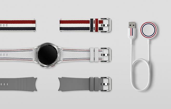 삼성전자 갤럭시 워치4 클래식 톰브라운 에디션. / 사진=삼성전자