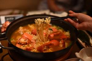 권참치의 랍스터라면.