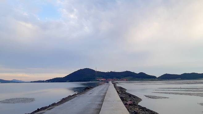 세계적인 사진작가 집단 매그넘 포토스의 앵글에 담긴 신안섬 가는 길
