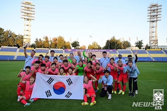 [서울=뉴시스] 여자축구대표팀 아시안컵 본선행. (사진=대한축구협회 제공)