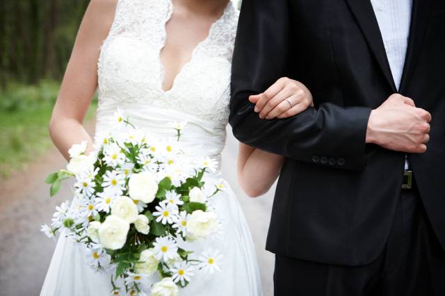 성관계 전 몸을 깨끗이 하고, 성관계 후에는 바로 소변을 봐서 요도에 들어가 있을 지도 모르는 세균을 밖으로 내보내는 것이 방광염 예방에 도움이 된다./클립아트코리아 제공