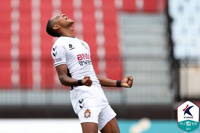경남 에르난데스의 골 세리머니 [한국프로축구연맹 제공. 재판매 및 DB 금지]