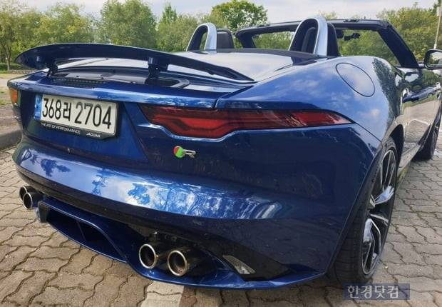 재규어 F타입 R 컨버터블. 사진=오세성 한경닷컴 기자