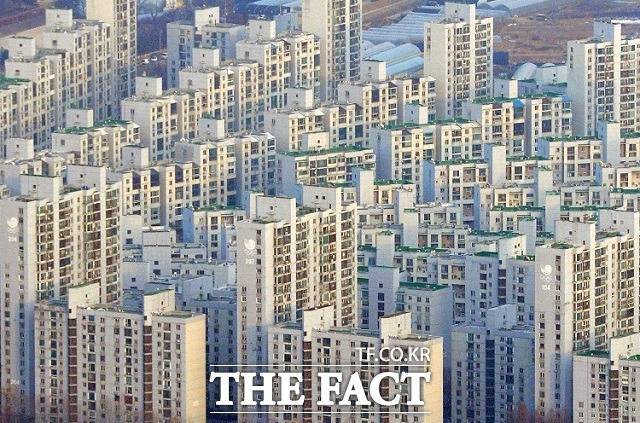 박상혁 더불어민주당 의원이 국토교통부로부터 제출받은 자료에 따르면 올해 상반기 외국인의 국내 아파트 매수 건수는 2778건이다. /더팩트 DB