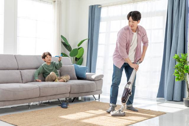 청소 등 집안일을 하면 운동량을 늘릴 수 있다./사진=클립아트코리아