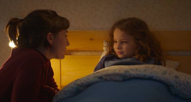 영화 <쁘띠 마망>의 한 장면. 찬란 제공