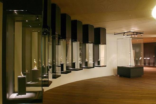 삼성문화재단이 다음 달 8일부터 리움과 호암미술관 운영을 재개한다고 27일 밝혔다. 사진은 삼성미술관 리움 로비. / 사진=삼성문화재단