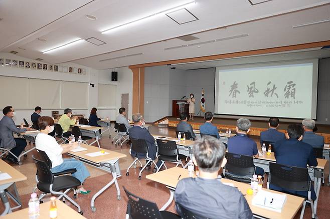 진안군 고위직 공무원 대상 4대폭력 예방교육 *재판매 및 DB 금지