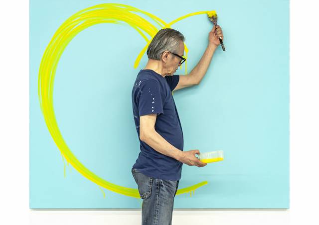 이건용이 일명 '하트그림'으로 불리는 '바디스케이프 76-3'을 제작하는 모습. /사진제공=갤러리현대