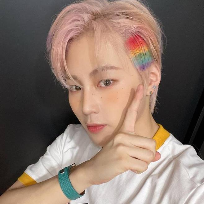 하성운 (@gooreumseng)