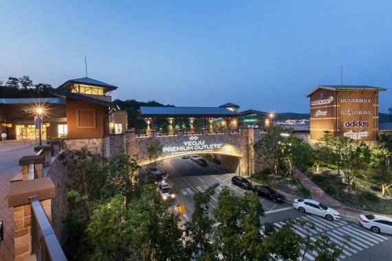 [서울=뉴시스] 신세계사이먼 여주 프리미엄 아울렛. (사진=뉴시스 DB). photo@newsis.com /사진=뉴시스