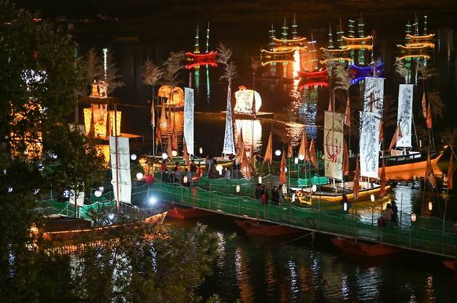 제67회 백제문화제 공주 금강 야경.