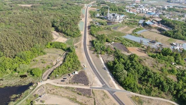 지난 5월 개통한 경산 대구대~평사리 도로. 뉴시스DB *재판매 및 DB 금지