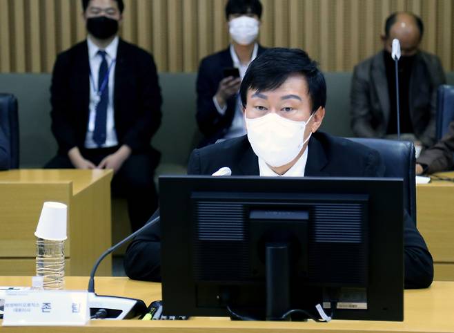 29일 오전 인천시 연수구 송도국제도시 삼성바오로직스에서 존림 대표이사가 국회 보건복지위원회 소속 국민의힘 위원들과 간담회를 하고 있다. /연합뉴스