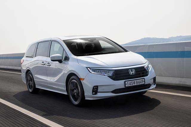 토요타 시에나 하이브리드 & 혼다 오딧세이 비교 시승기