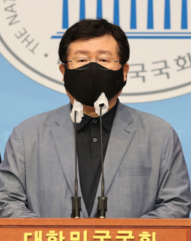 설훈 더불어민주당 의원. (사진=뉴스1)