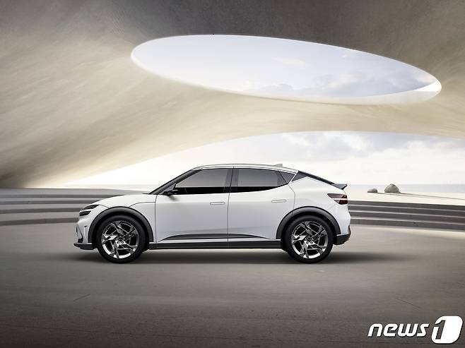 (서울=뉴스1) 권혜정 기자 = 제네시스 브랜드(이하 제네시스)가 제네시스 전동화 비전의 방향성을 제시하는 첫 번째 전용 전기차 ‘GV60(지 브이 식스티)’를 30일 공개했다. © 뉴스1