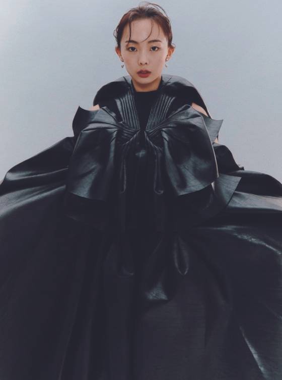금새록
