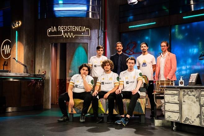 매드 라이온즈 선수단.&nbsp; &nbsp;매드 라이온즈 트위터