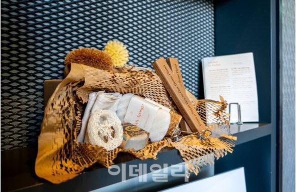 최근 호텔가에는 MZ세대 중심으로 확산된 가치 소비가 ‘비건’ 열풍으로 이어지자 발빠르게 ‘비거니즘’ 시장 공략에 나섰다.