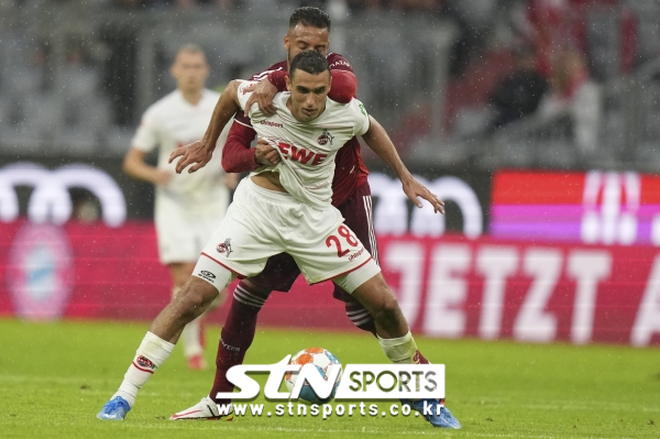 FC 쾰른 수비형 미드필더 엘리 스키리(앞쪽). 사진|뉴시스/AP