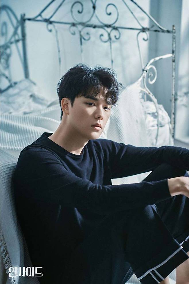 [서울=뉴시스] 연극 '인사이드'에서 '맷' 역할을 맡은 배우 윤소호. (사진=더블케이엔터테인먼트 제공) 2021.10.05. photo@newsis.com *재판매 및 DB 금지