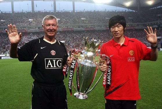 2007년 내한 경기를 가졌을 당시 퍼거슨 감독과 박지성