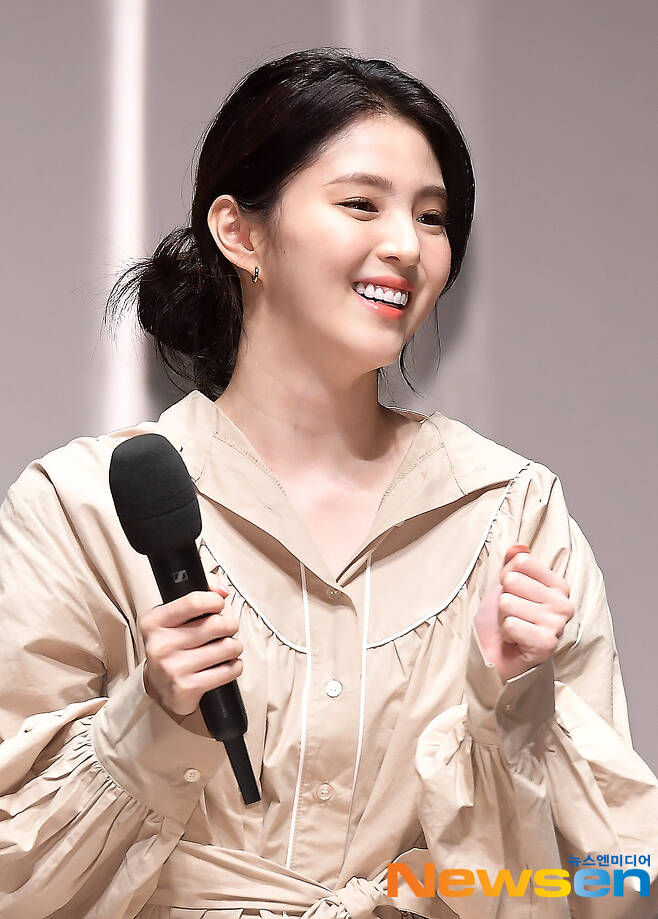 Actor Han So Hee attended the 26th Busan International Film Festival (2021 BIFF) invitation Myname GV at the Seoul Theater of the Haeundae-gu Film Hall in Busan on the afternoon of October 7.